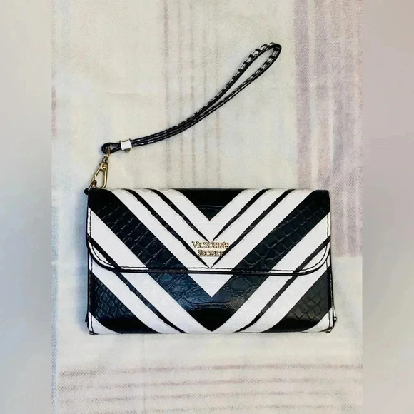 🌸👛 Victoria’s Secret 👛🌸 black &  white wallet 🌸👛🌸 - Picture 1 of 7